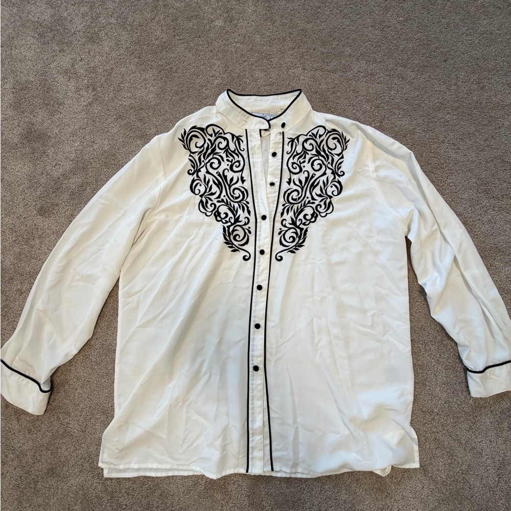 Vintage Western Style Shirt with Black Embroidery